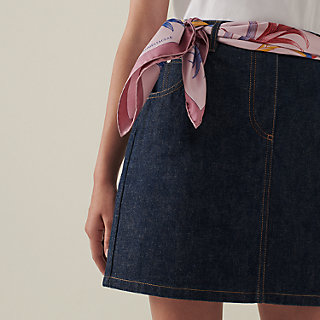 カレ 90 《ブロメリアの目録》 | Hermès - エルメス-公式サイト カレ 90 《ブロメリアの目録》 | Hermès - エルメス-公式サイト